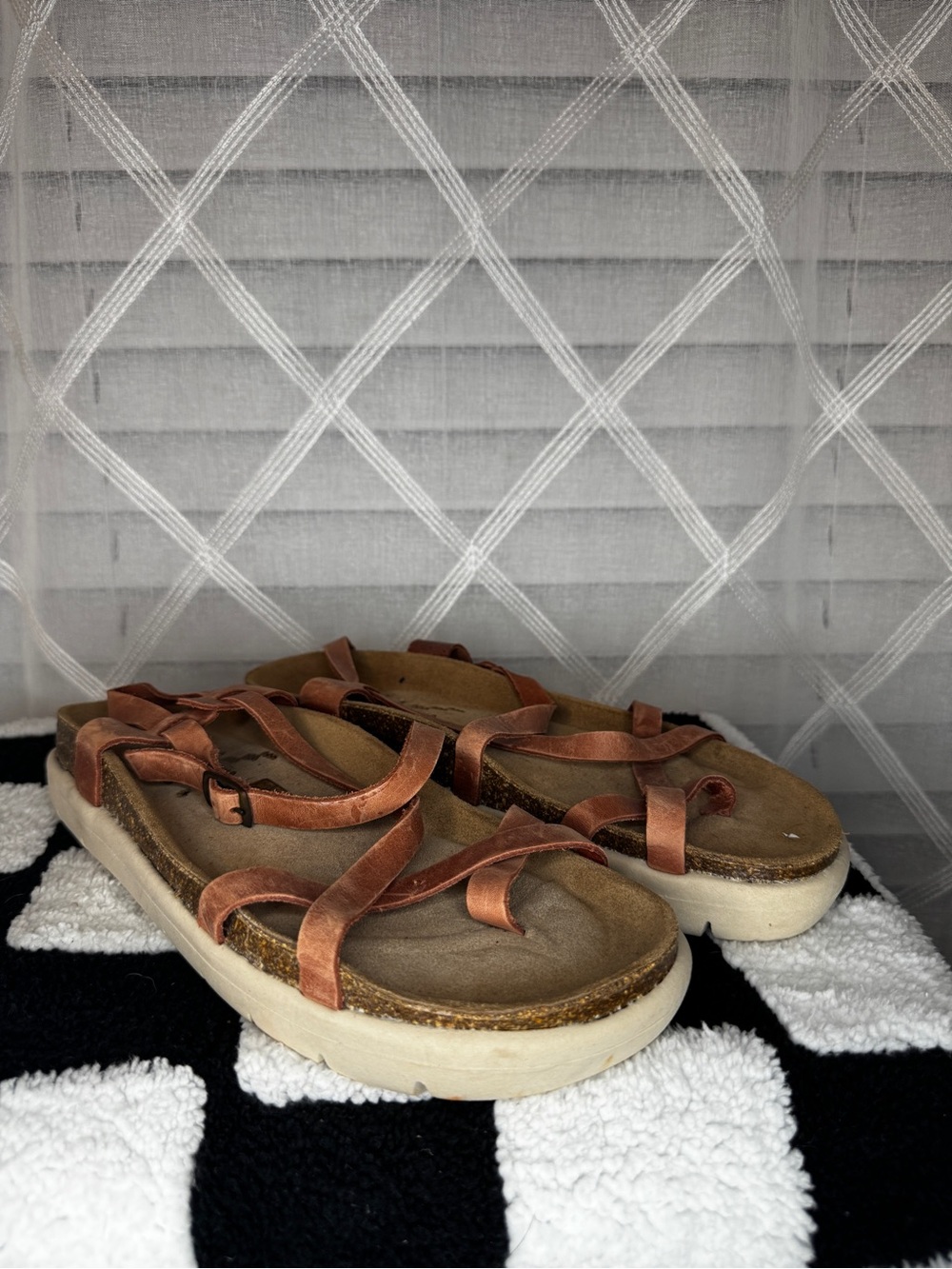 Musse & Cloud Metallic Strappy Platform Sandals Size 41